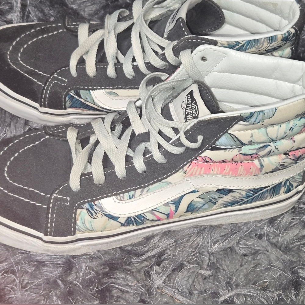 Vans Women's Black and Floral High-Top Sneakers